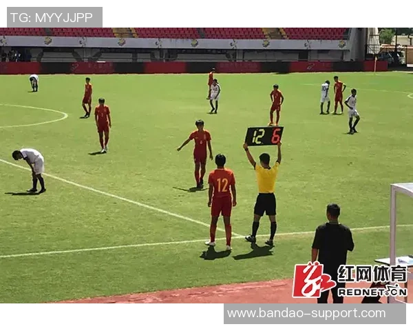 足球兄弟情深共追梦在绿茵场上书写青春华章